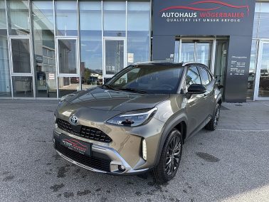 Toyota Yaris Cross 1,5 VVT-i Hybrid AWD Adventure Aut.”TECHNIK”SICHERHEIT” bei Autohaus Wögerbauer in 